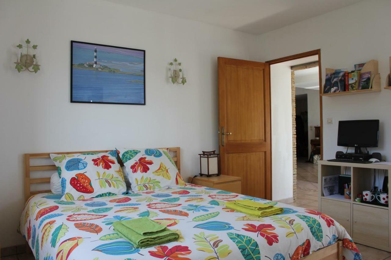 Mas Dou L'Estele Chambre D'Hotes Arles Zewnętrze zdjęcie